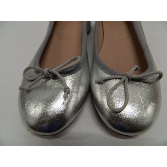 Size 7 Silver Metallic Leather Low Block Heel Bow Detail Summit White Mountain - Picture 8 of 11